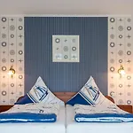 Inselhotel Arfsten 4* 비크아프포르