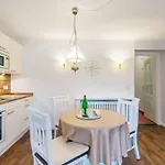 Inselhotel Arfsten 4* 비크아프포르