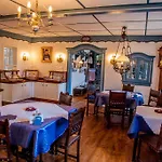 Inselhotel Arfsten 호텔 4*