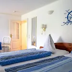 호텔 Inselhotel Arfsten 4*