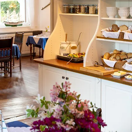 Inselhotel Arfsten 4*