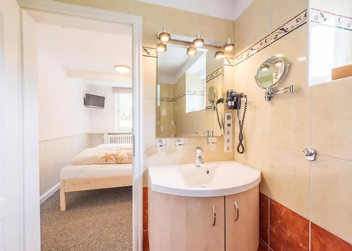 Inselhotel Arfsten 4*